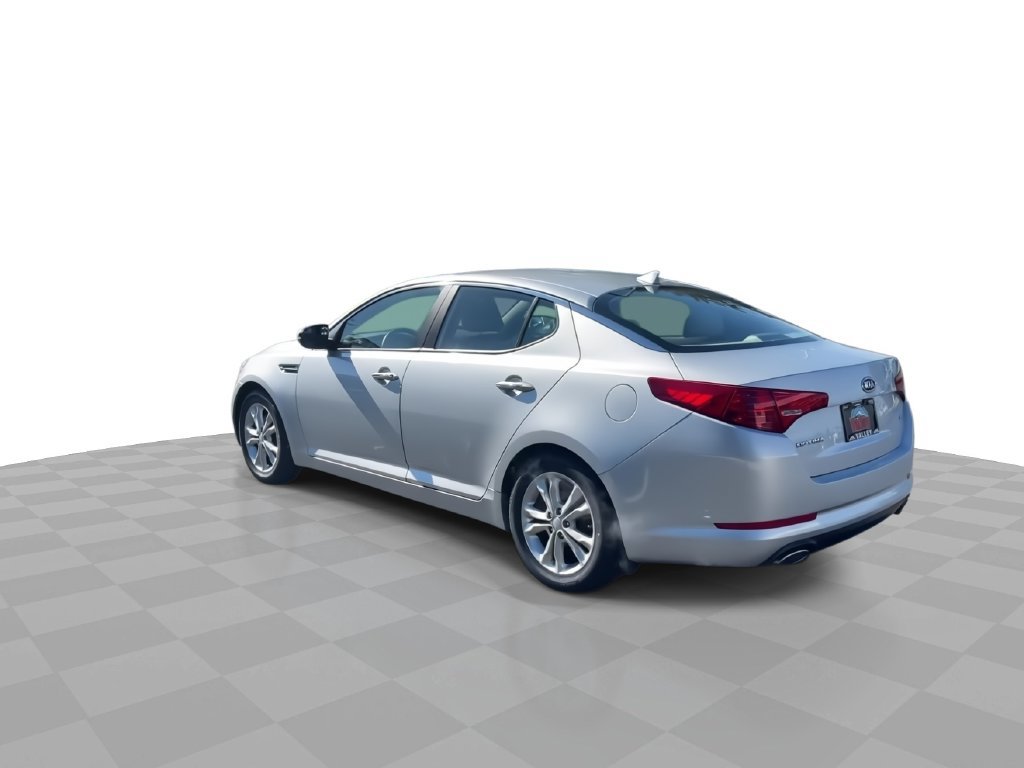 Used 2012 Kia Optima LX FWD image 6