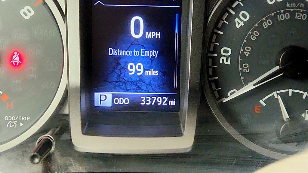 Used 2017 Toyota Tacoma TRD Off-Road AWD/4WD image 15