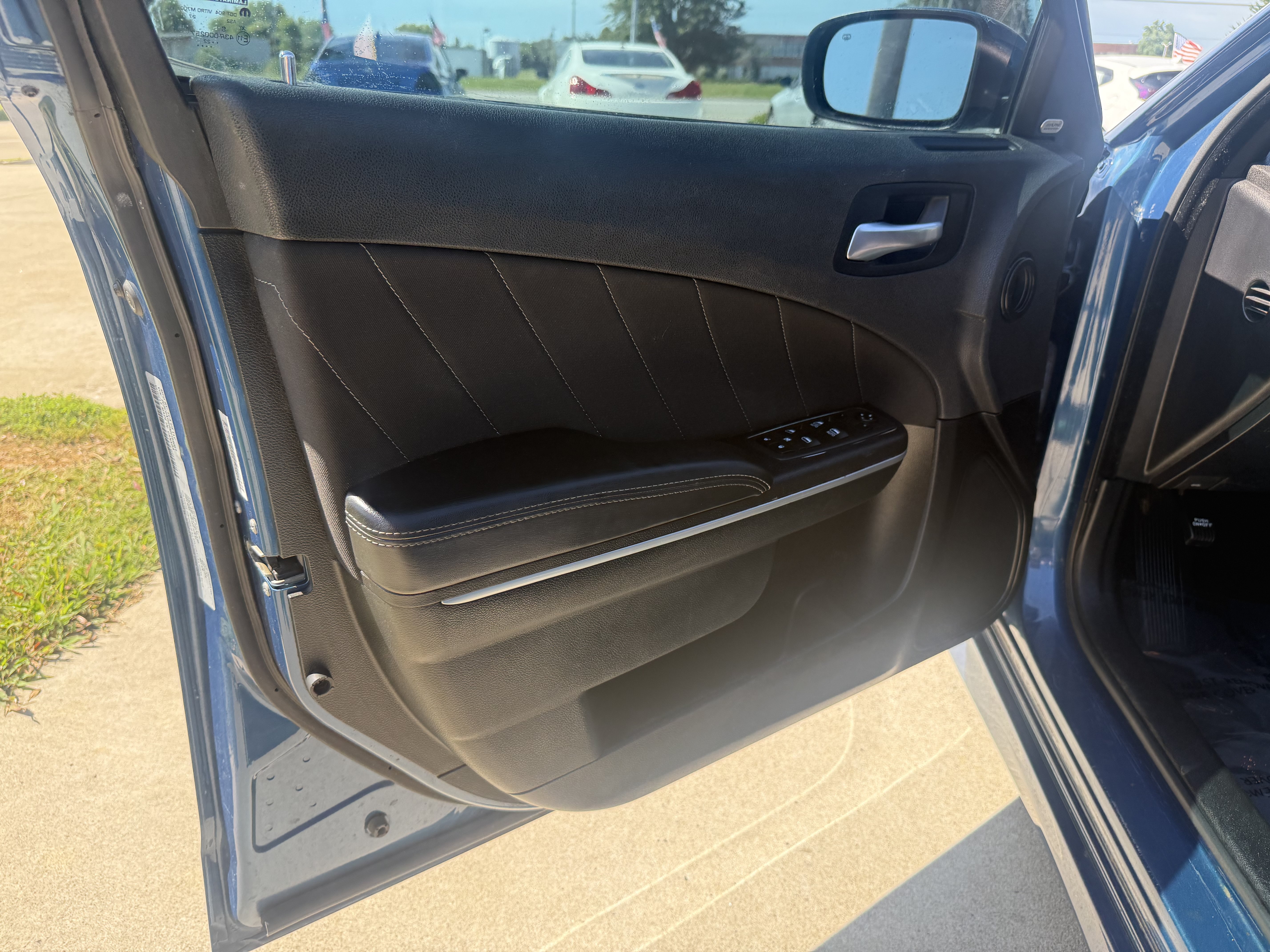 Used 2022 Dodge Charger GT RWD image 17