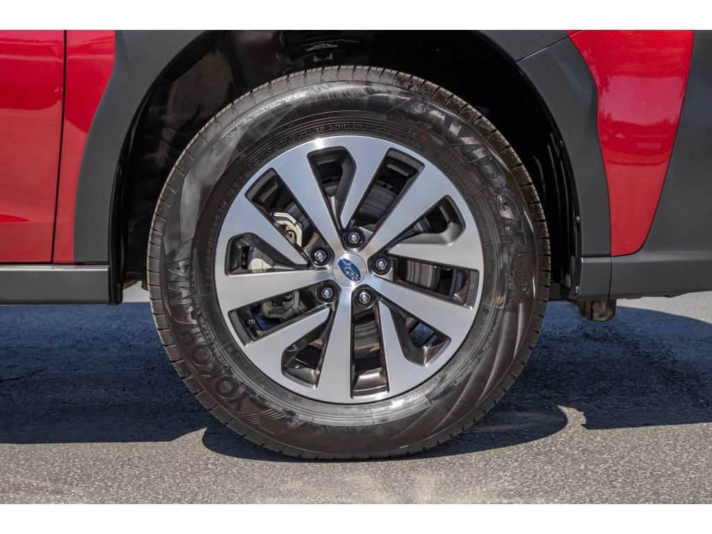Used 2025 Subaru Outback Premium AWD/4WD image 9