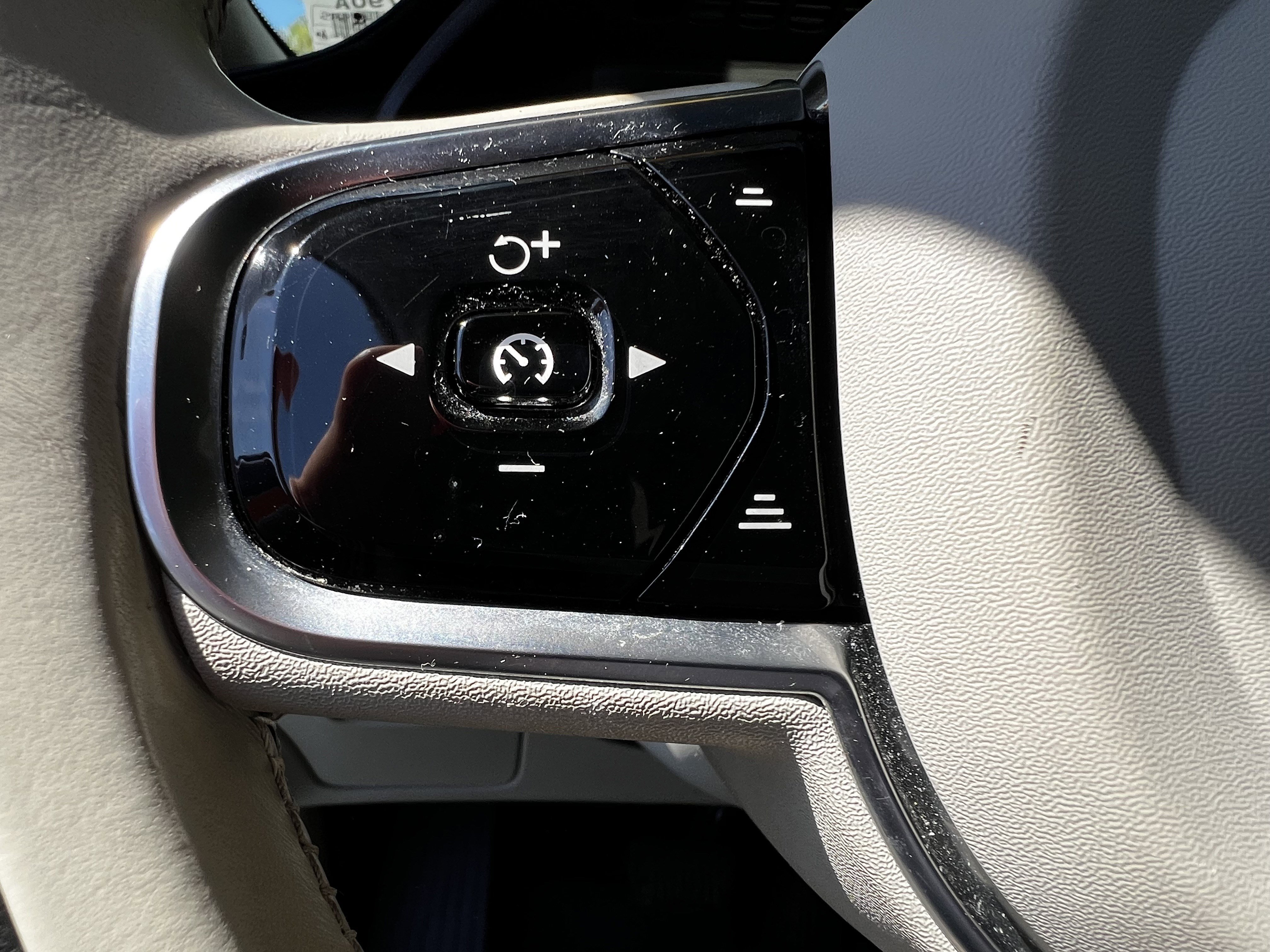 Used 2021 Volvo XC90 T8 Inscription w/ Protection Package AWD/4WD image 19