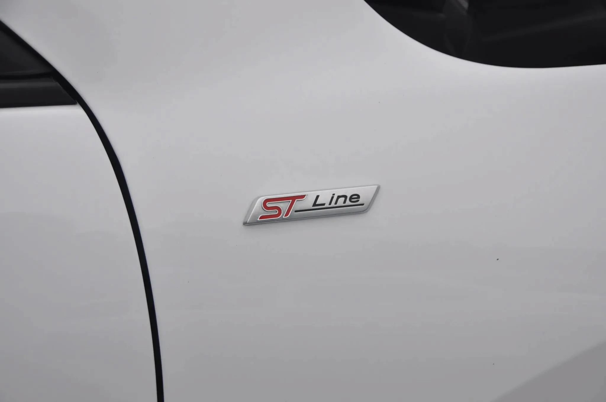 Used 2023 Ford Escape ST-Line FWD image 29