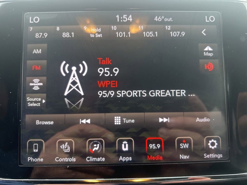 Used 2021 Jeep Grand Cherokee Limited AWD/4WD image 23