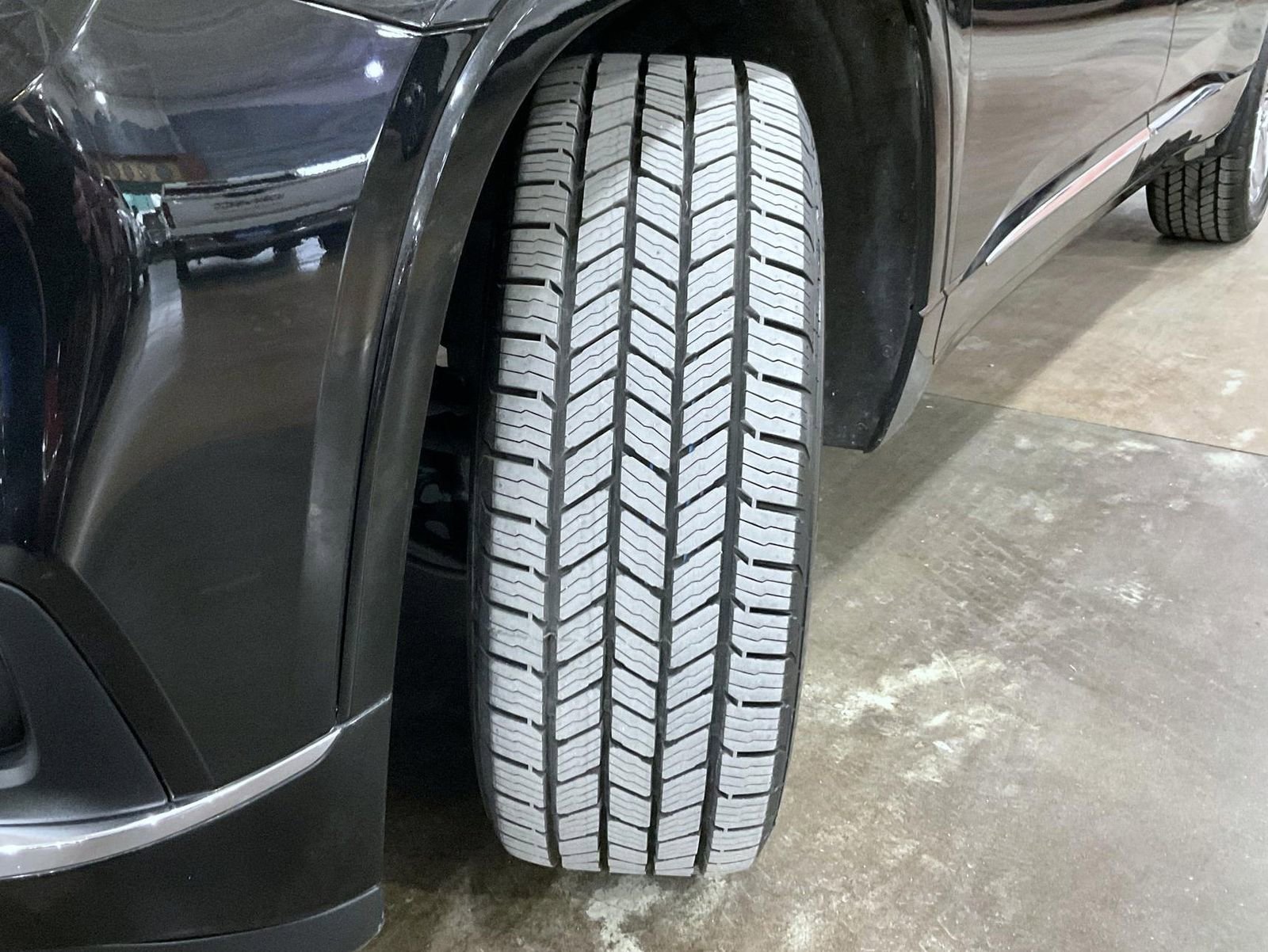 Used 2019 Chevrolet Traverse High Country image 24