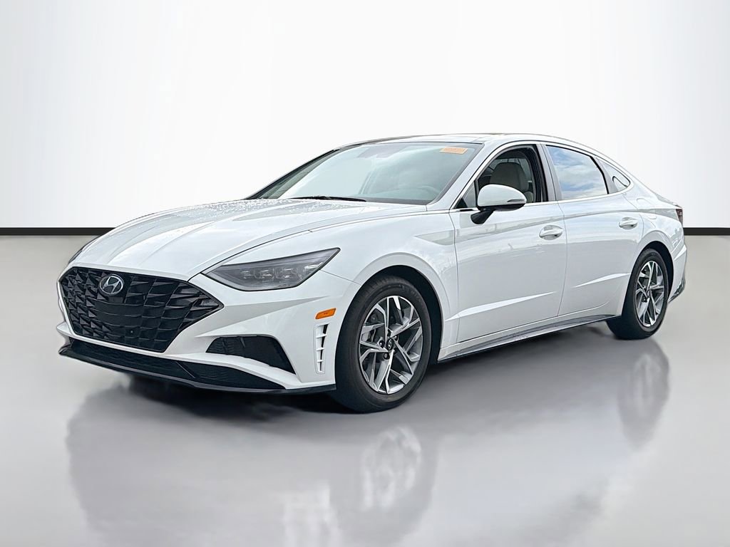 Used 2023 Hyundai Sonata SEL w/ Convenience Package FWD image 2