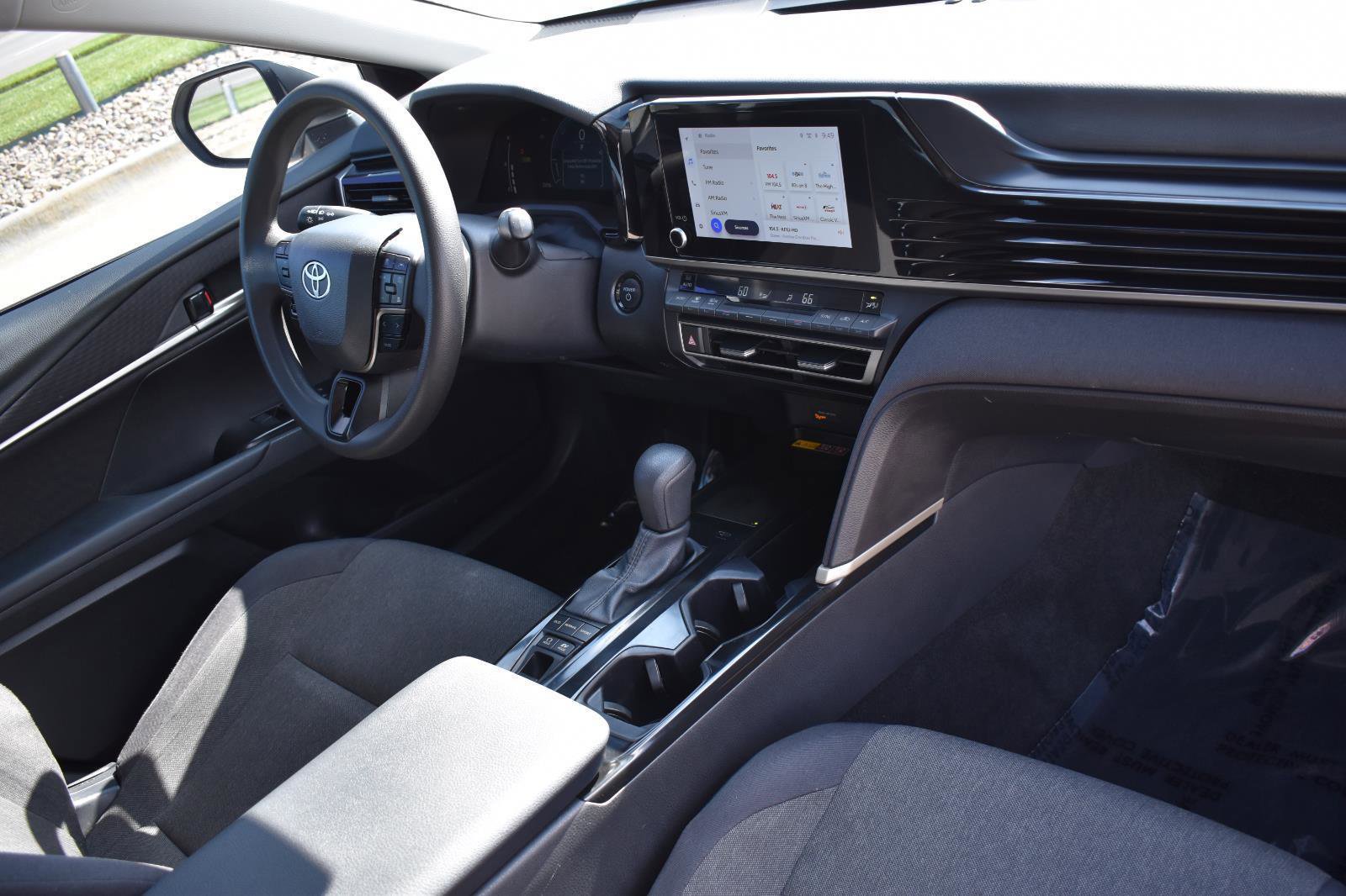 Used 2025 Toyota Camry LE FWD image 15