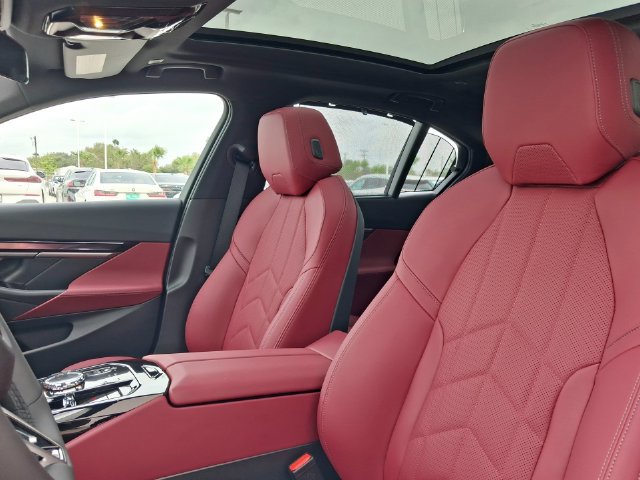 New 2027 BMW 530i w/ Executive Package RWD image 11