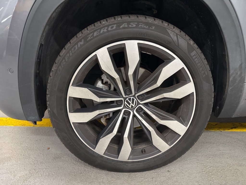 Used 2021 Volkswagen Atlas SEL Premium image 5