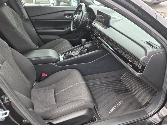 Used 2025 Honda Accord Sport image 5