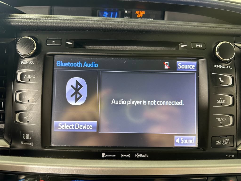 Used 2019 Toyota Highlander Limited w/ Carpet Mat Package (TMS) AWD/4WD image 36