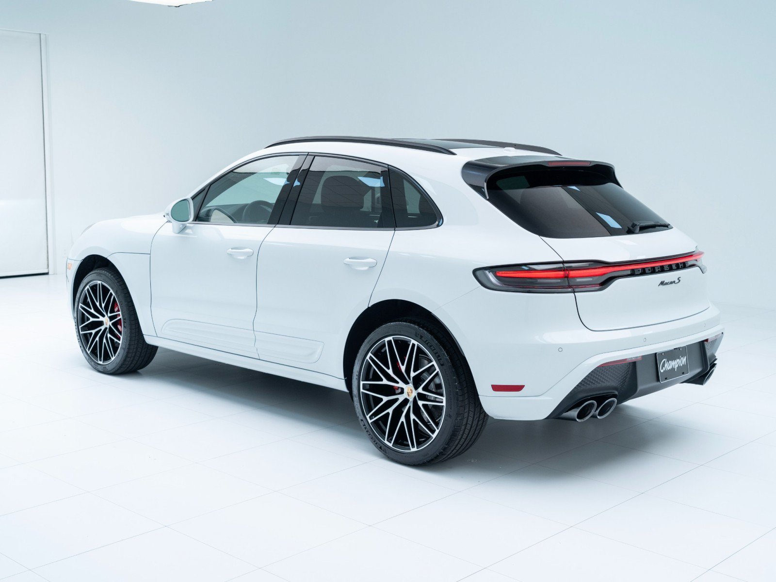 New 2026 Porsche Macan S AWD/4WD image 3