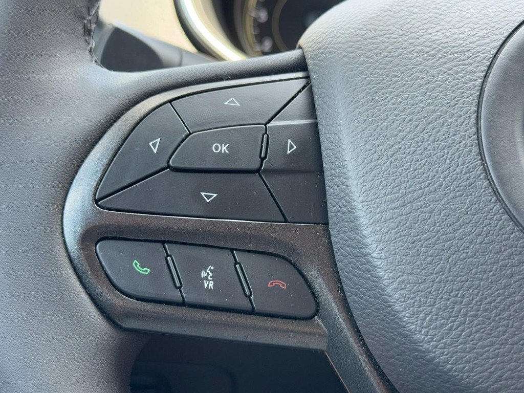 Used 2022 Jeep Cherokee Trailhawk AWD/4WD image 18
