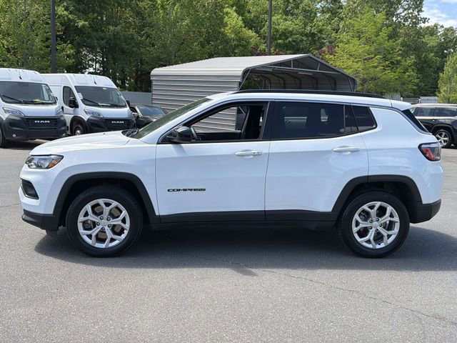 Used 2024 Jeep Compass Latitude image 10