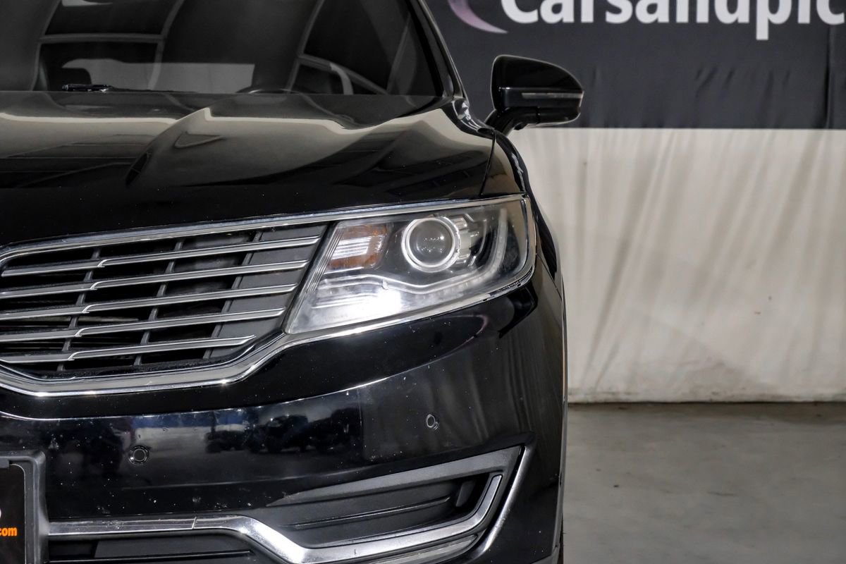 Used 2016 Lincoln MKX Reserve w/ Technology Package image 41