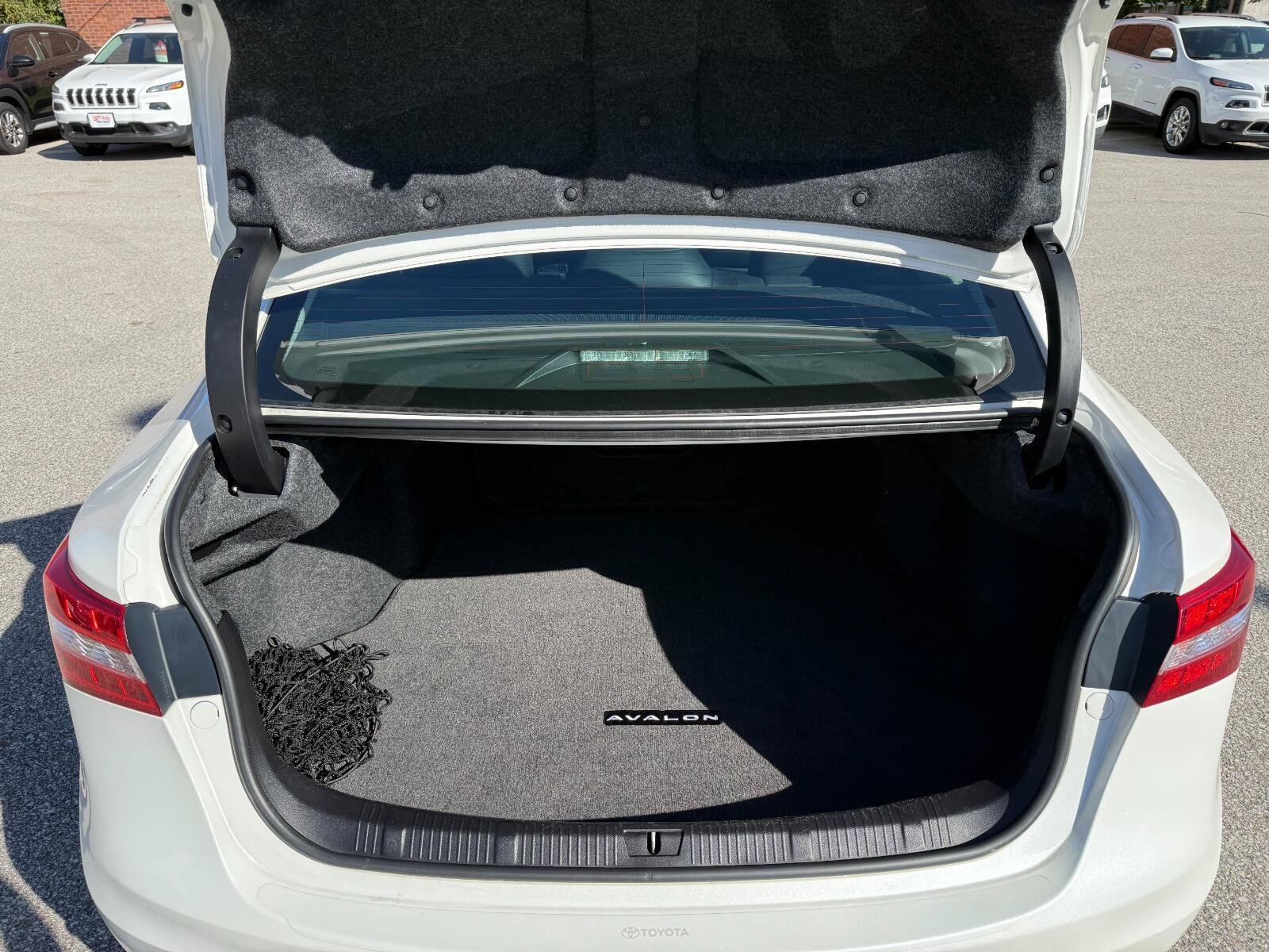 Used 2013 Toyota Avalon XLE Touring FWD image 15