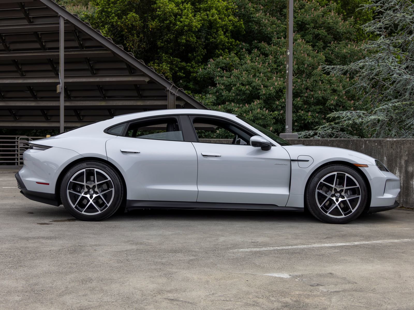 Certified 2025 Porsche Taycan RWD image 12