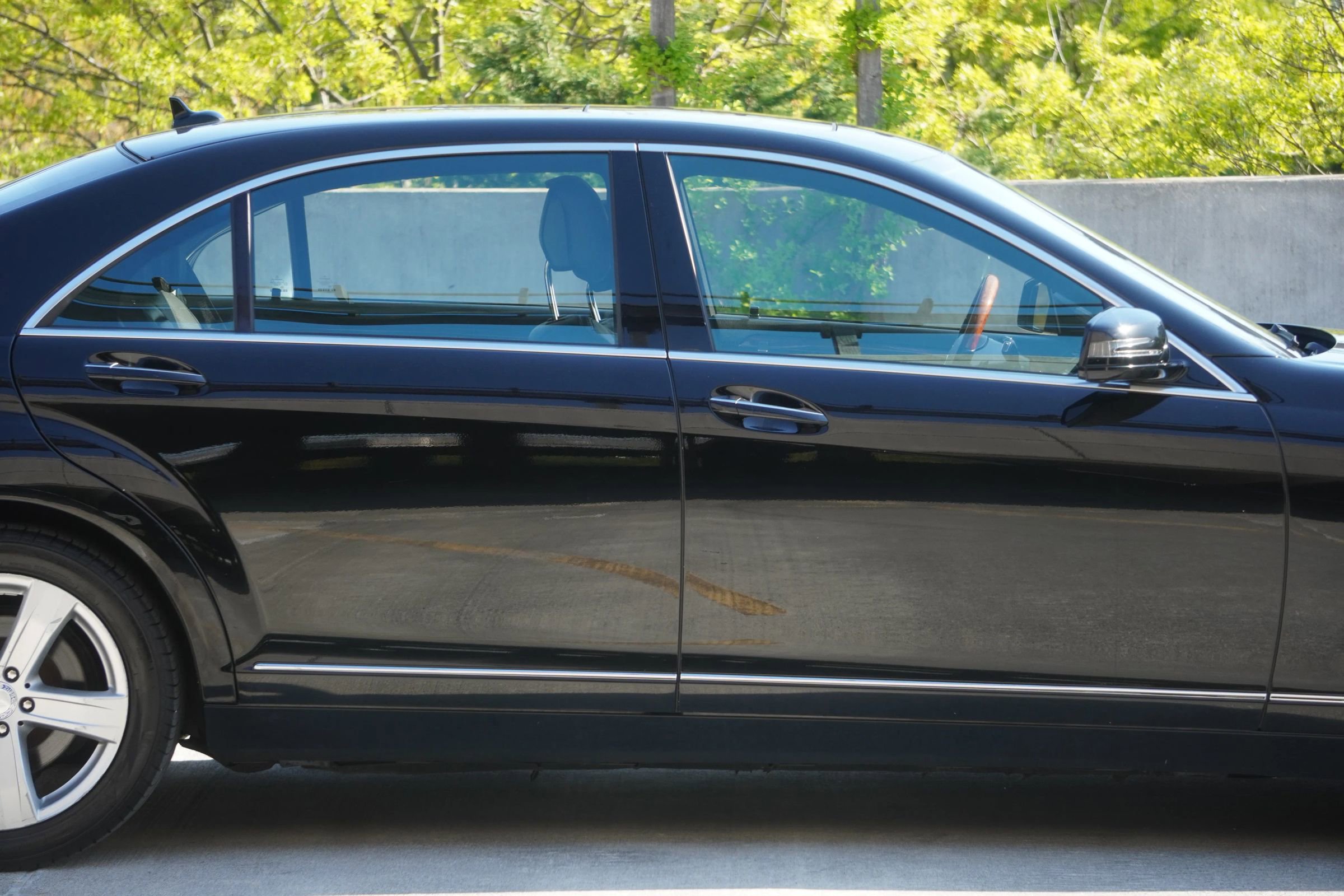 Used 2010 Mercedes-Benz S 550 4MATIC image 27