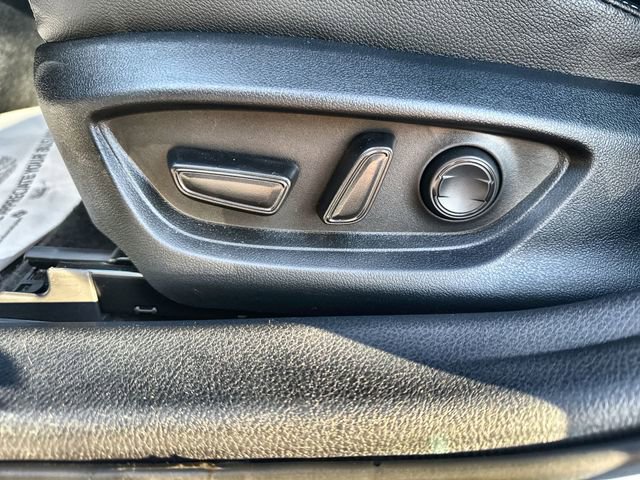 Used 2025 Toyota Camry SE image 21