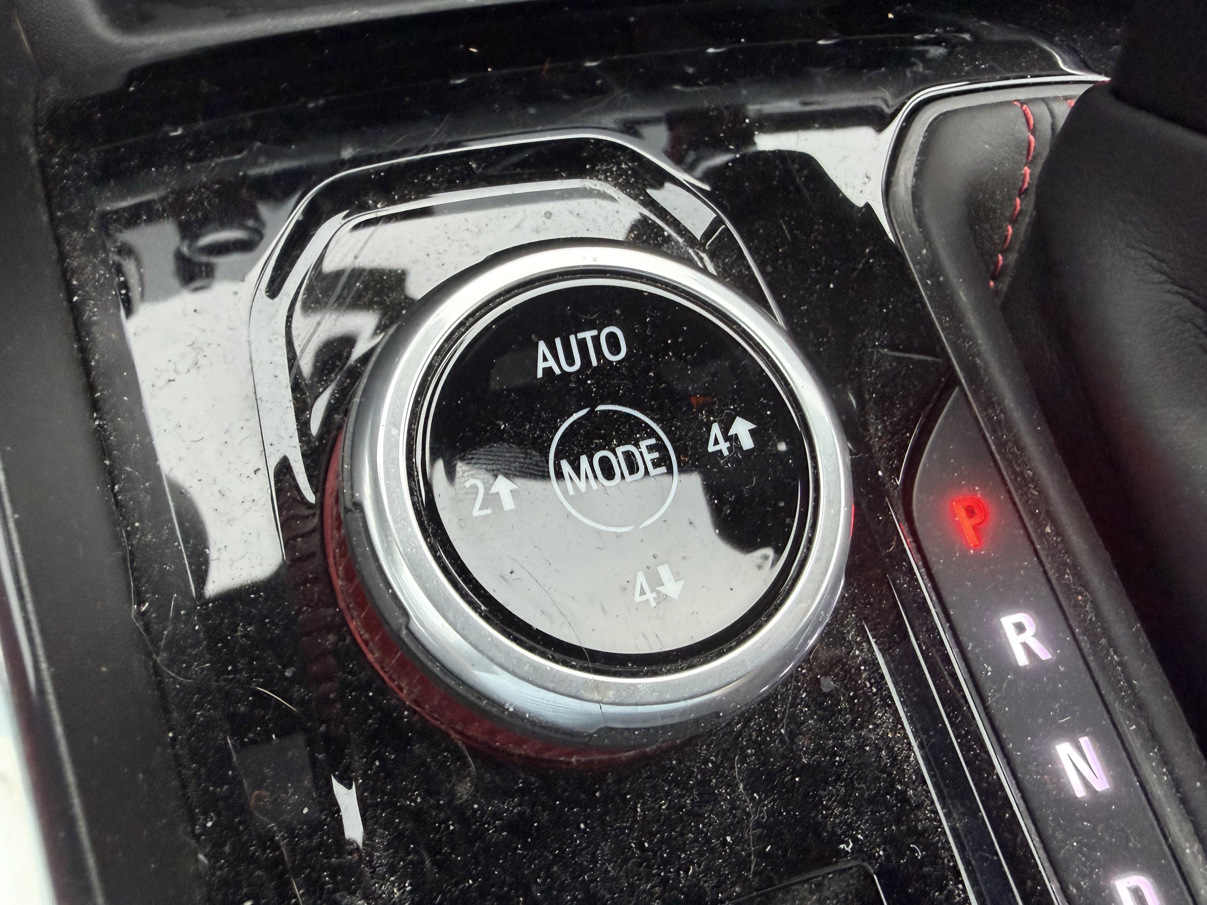 Used 2024 GMC Canyon AT4X AWD/4WD image 16