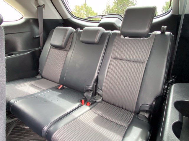Used 2014 Toyota Highlander Plus AWD/4WD image 12