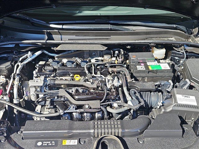 Used 2021 Toyota Corolla SE w/ SE Preferred Package FWD image 27
