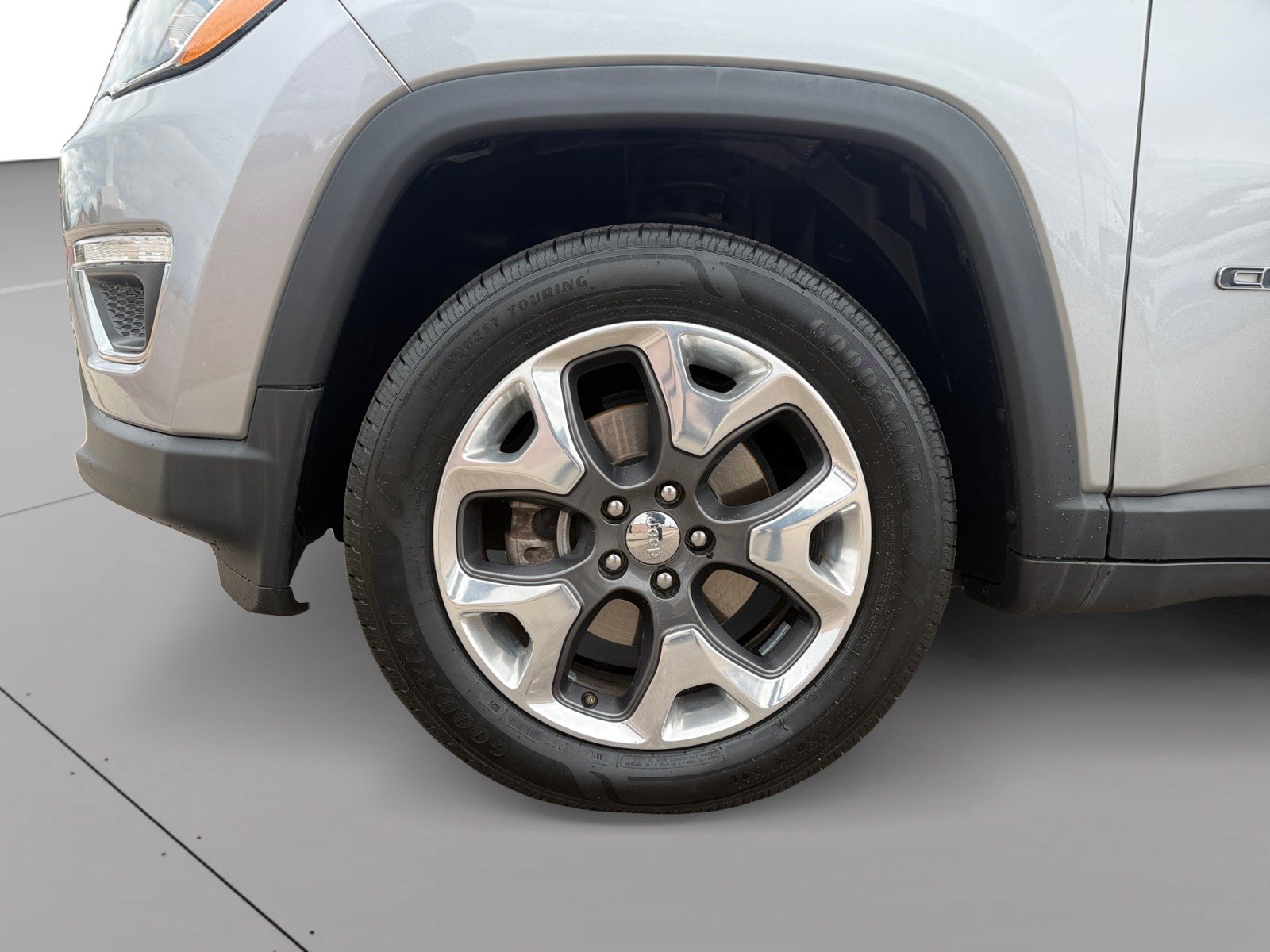 Used 2018 Jeep Compass Limited w/ Navigation Group AWD/4WD image 9