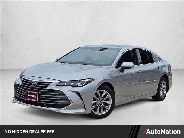 Used 2019 Toyota Avalon XLE w/ Moonroof Package FWD image 1