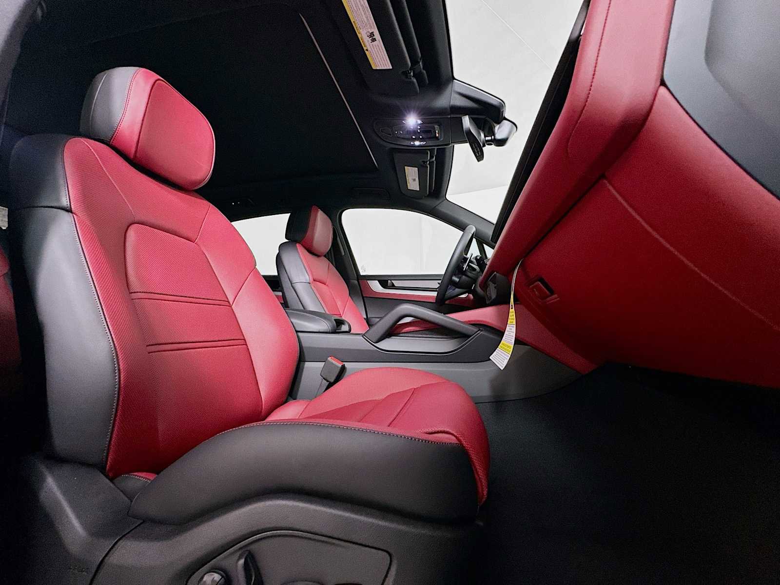 New 2026 Porsche Cayenne image 28