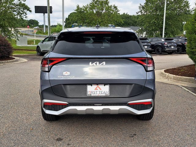 Used 2025 Kia Sportage EX FWD image 7
