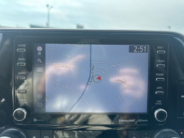 Used 2021 Toyota Highlander XLE image 21