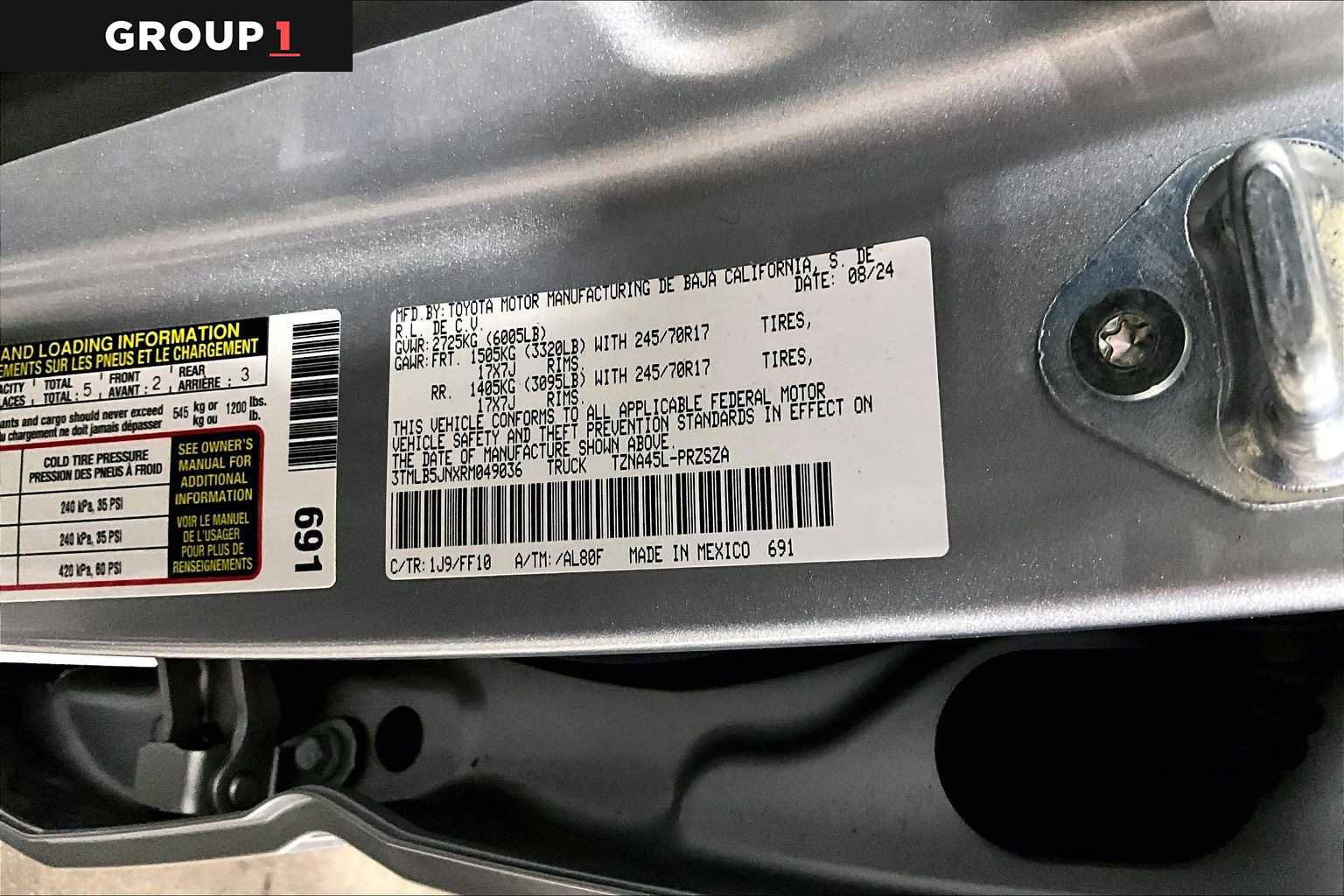 Used 2024 Toyota Tacoma SR5 AWD/4WD image 37