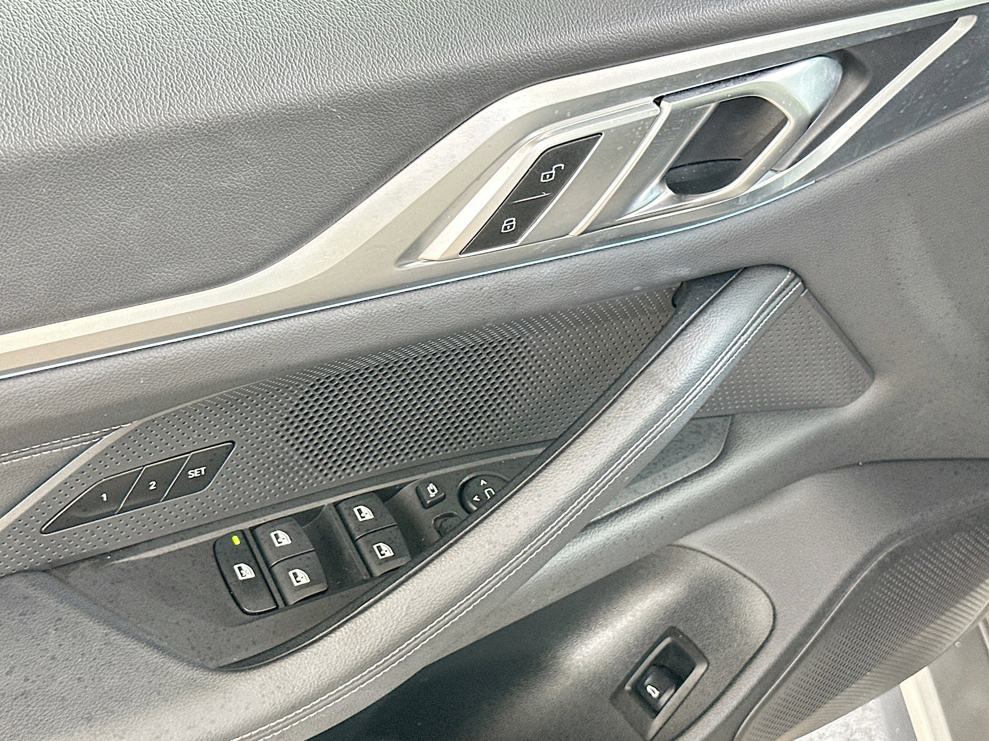 Used 2023 BMW i4 eDrive35 image 18