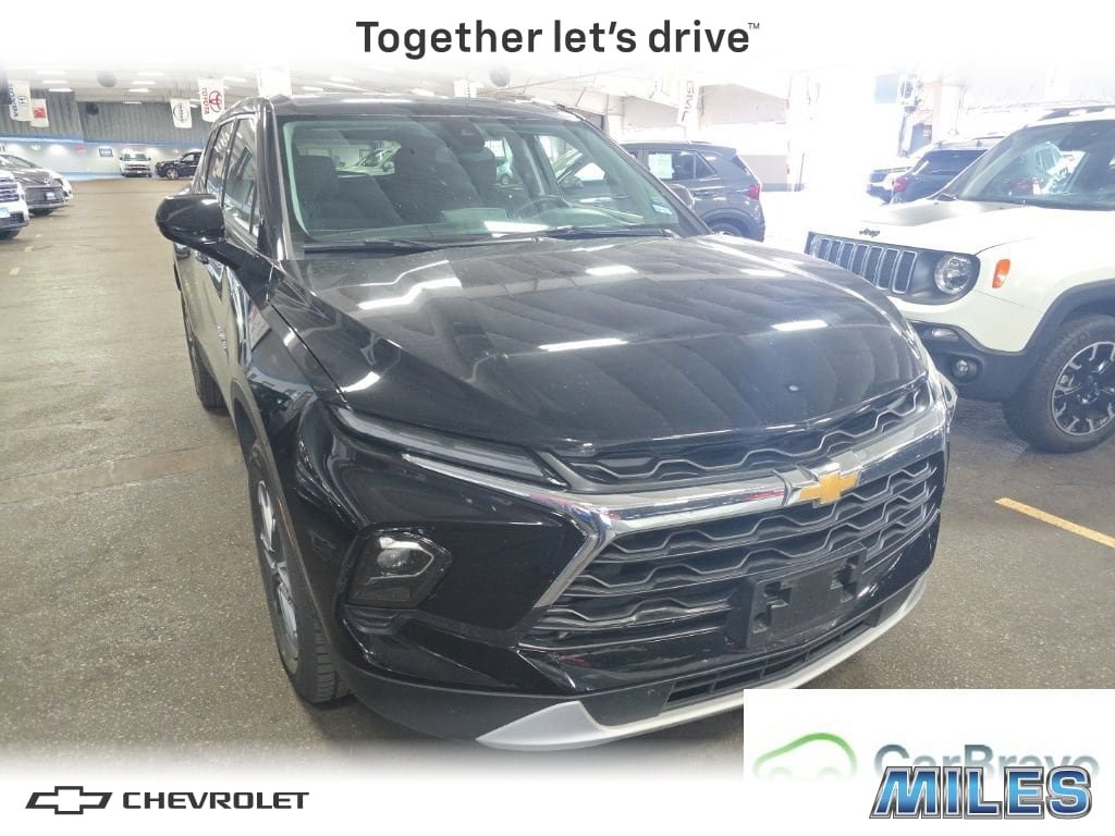 Certified 2025 Chevrolet Blazer LT FWD image 1