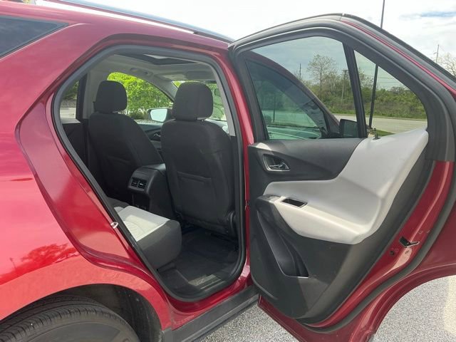 Used 2018 Chevrolet Equinox LT FWD image 18