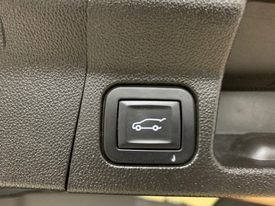 Used 2018 GMC Acadia SLE AWD/4WD image 40