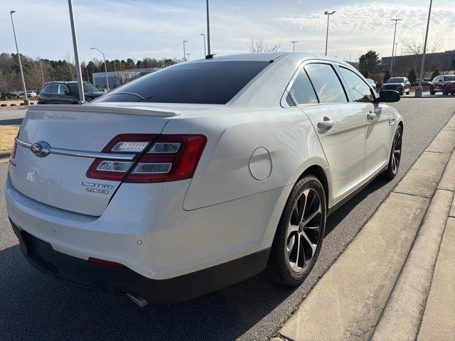 Used 2015 Ford Taurus Limited w/ Equipment Group 301A image 5