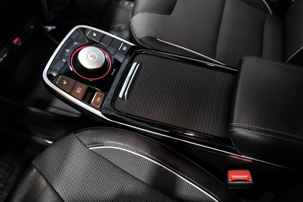 Used 2022 Kia Niro EX image 31