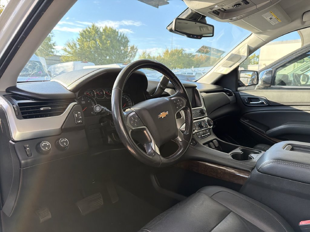 Used 2020 Chevrolet Suburban LT AWD/4WD image 5