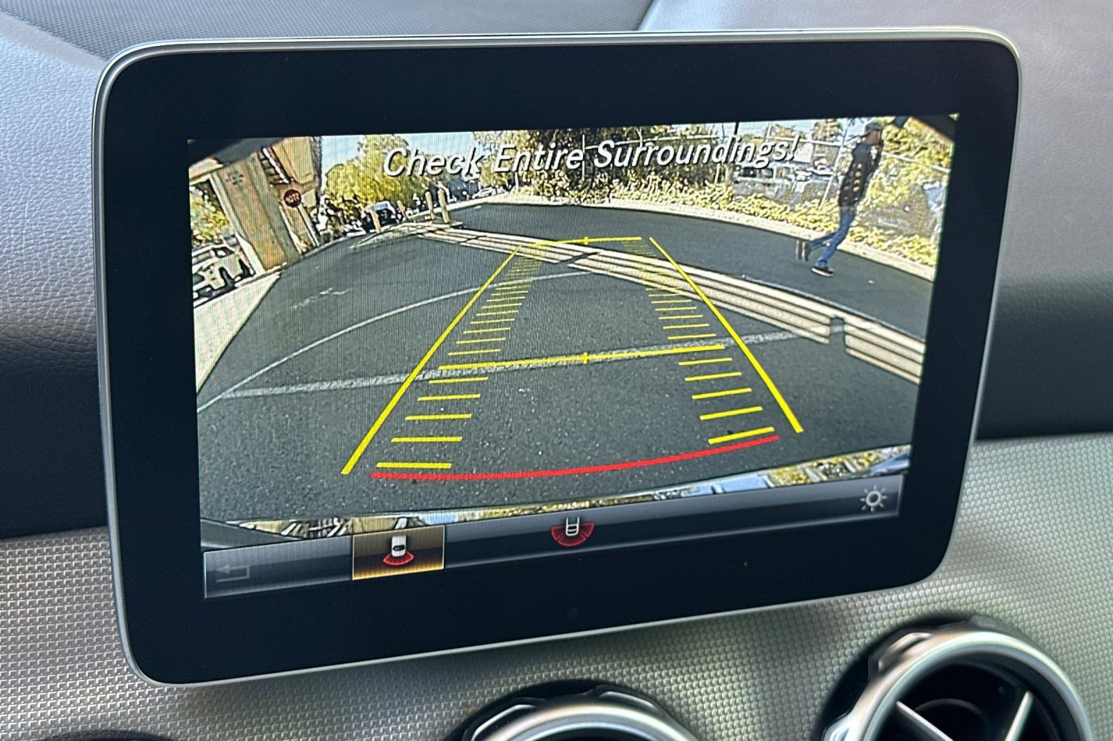 Certified 2020 Mercedes-Benz GLA 250 4MATIC image 19