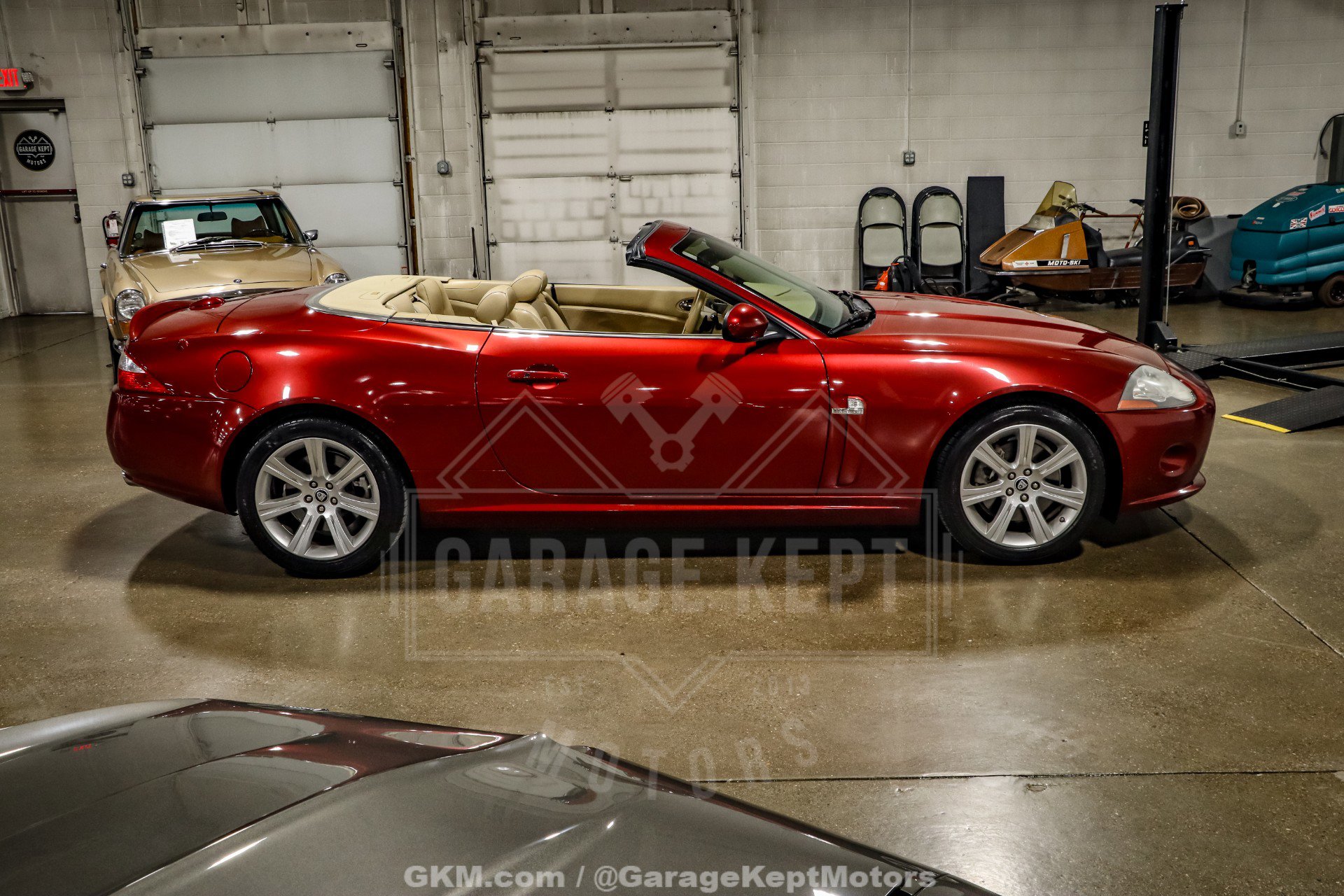 Used 2007 Jaguar XK Convertible image 25