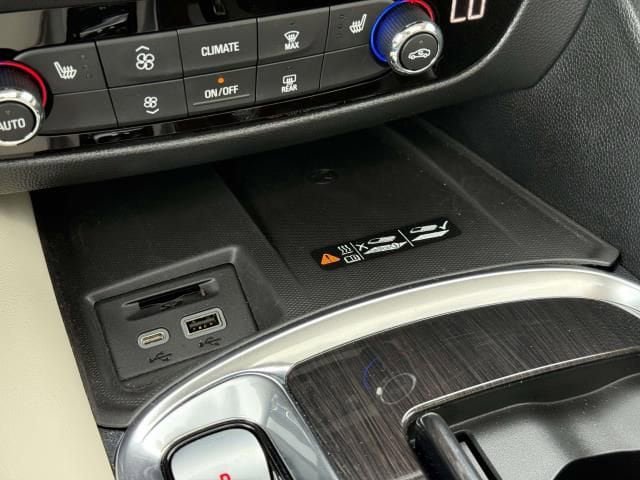 Used 2022 Buick Enclave Essence w/ Experience Buick Package AWD/4WD image 29
