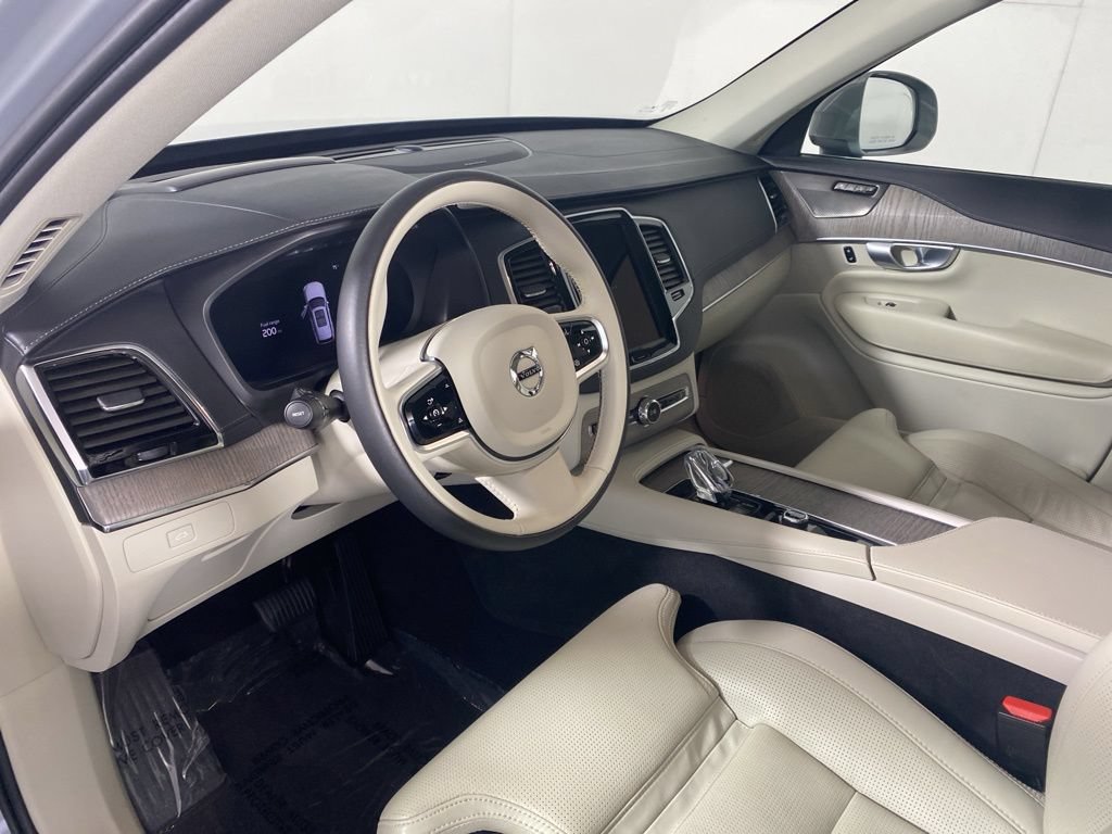 Used 2024 Volvo XC90 B6 Ultimate w/ Protection Package Premier AWD/4WD image 11