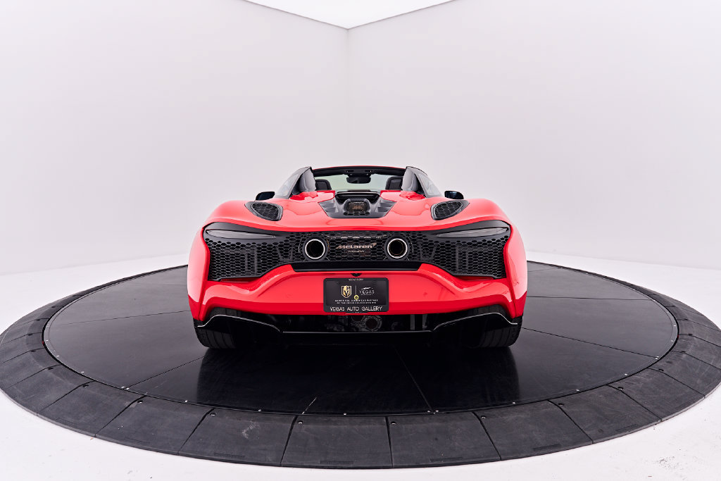 Used 2025 McLaren Artura Spider RWD image 20