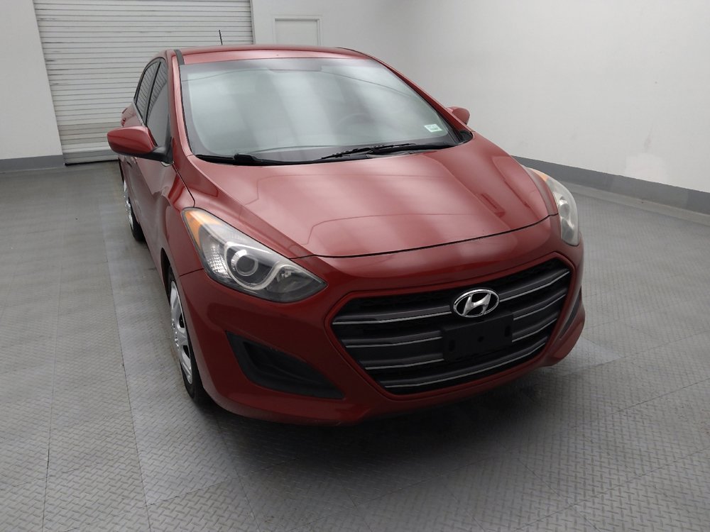 Used 2017 Hyundai Elantra GT image 14
