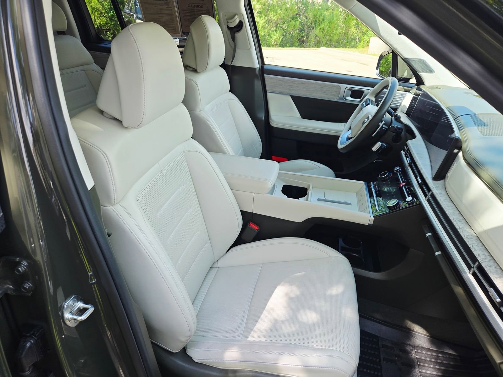 Used 2024 Hyundai Santa Fe Calligraphy image 24