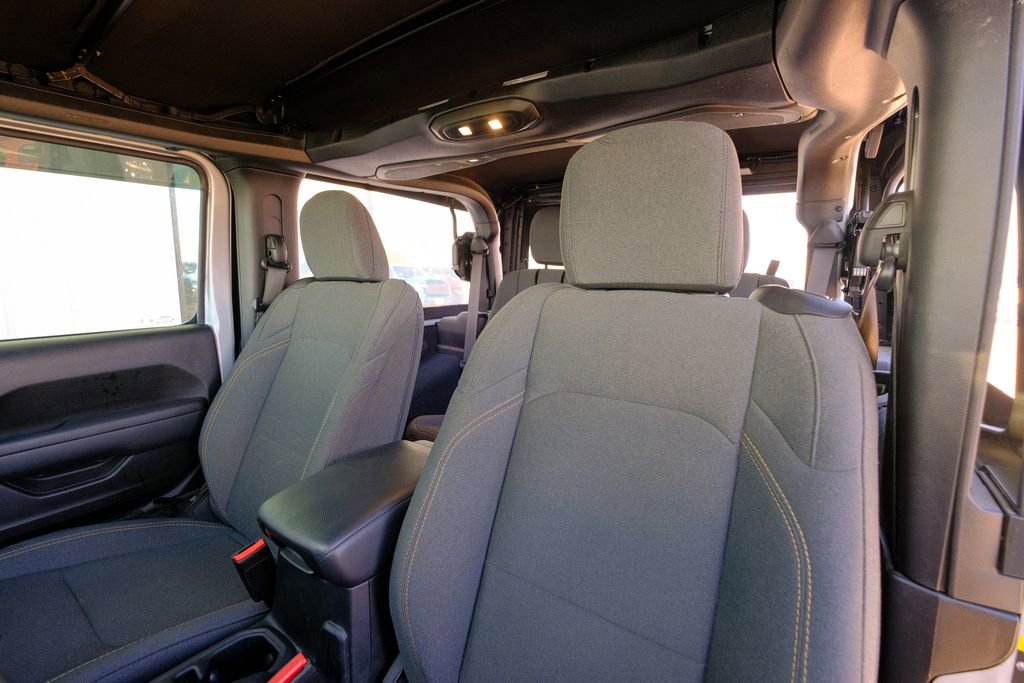 Used 2024 Jeep Wrangler Sport image 21