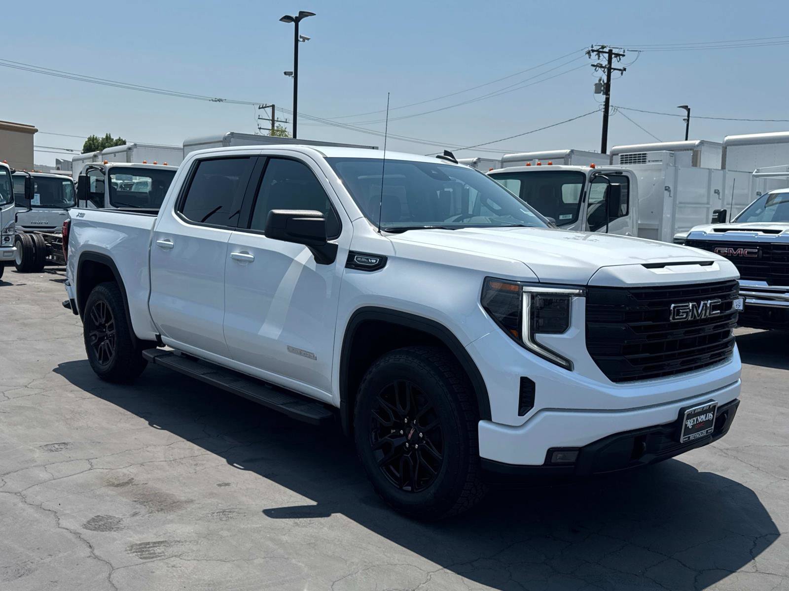 New 2026 GMC Sierra 1500 Elevation image 3