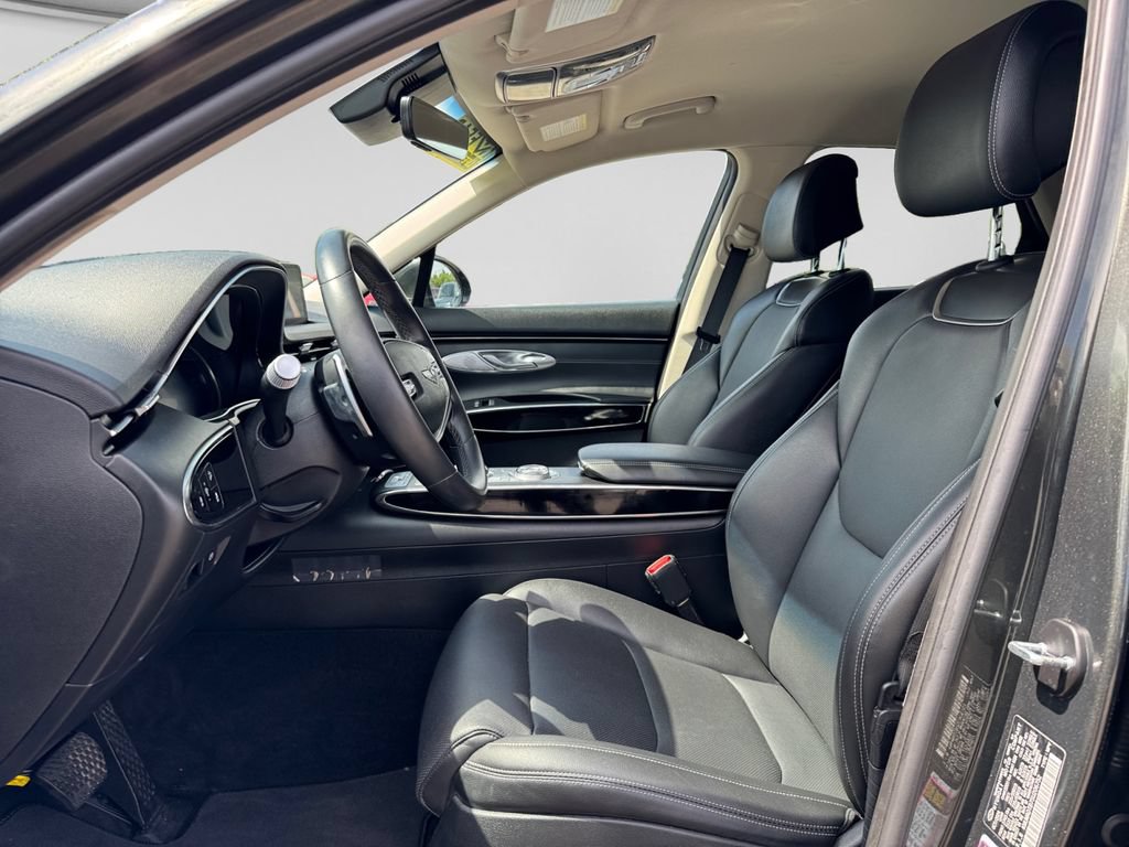 Used 2025 Genesis GV70 2.5T AWD/4WD image 14