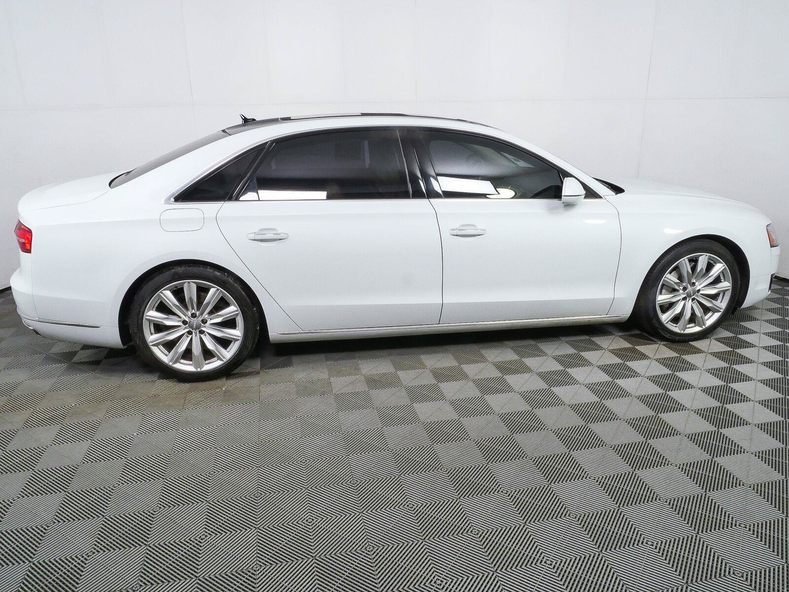 Used 2016 Audi A8 L 3.0T w/ Executive Package AWD/4WD image 2