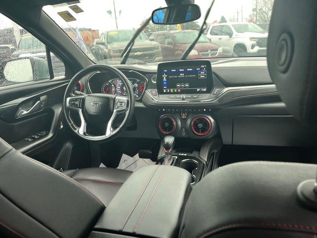 Used 2025 Chevrolet Blazer RS FWD image 28